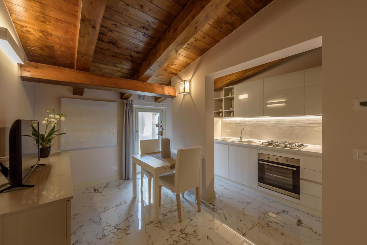 ואסטו Marie Claire Apartments & Spa מראה חיצוני תמונה