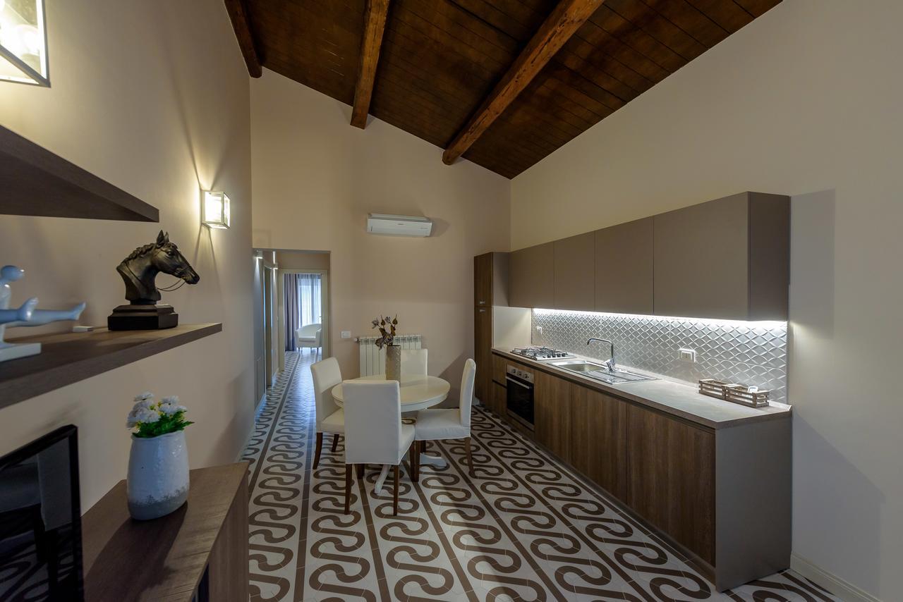 ואסטו Marie Claire Apartments & Spa מראה חיצוני תמונה